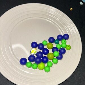 30 Colorful Bead Set